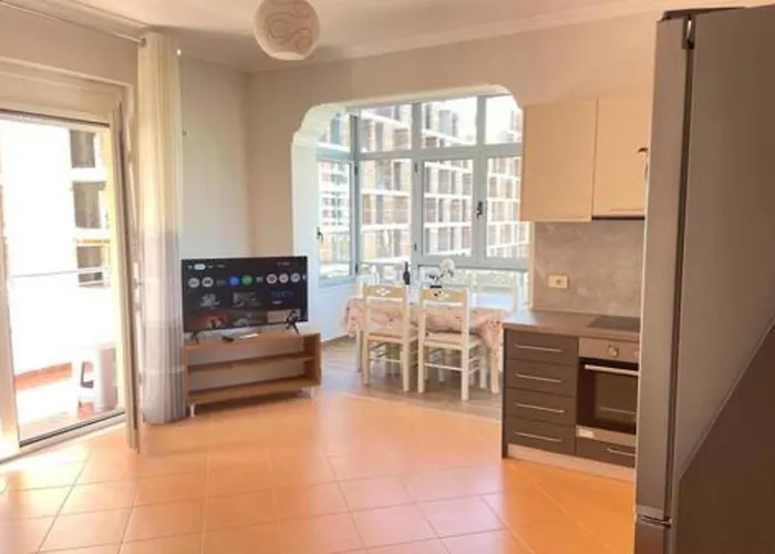 Jico Travel - Ornela Apartment *