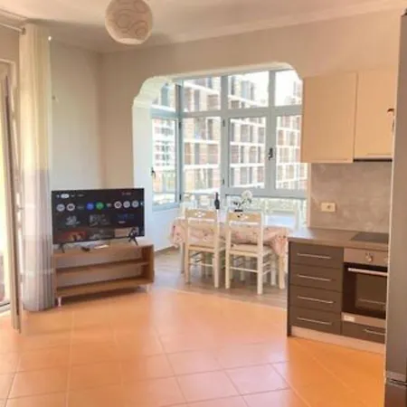 Jico Travel - Ornela Appartement *